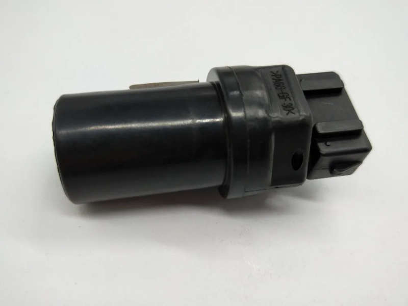 OdometerSpeed Sensor for AUDI A2 A3 SEAT Skoda Octavia Ford Galaxy VW Caddy Corrado Golf Lupo Sha...