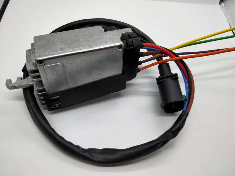 RADIATOR FAN CONTROL UNIT MODULE For AUDI A4 A6 Quattro