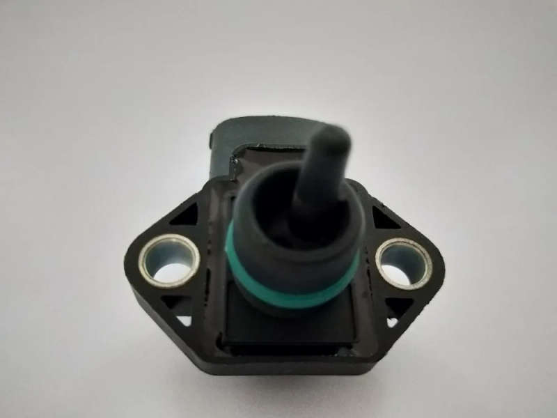 Intake Air Manifold Pressure Sensor For HYUNDAI Accent X-3 Subaru