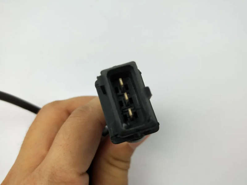 Crankshaft position sensor CKP sensor for DEUTZ 04194021EC 4194021