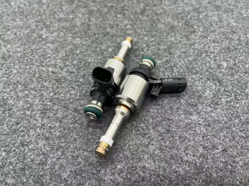 EW 4Pcs Engine Fuel Injector Valve Nozzle 06H906036Q For VW Golf Passat Audi A3 A4 A5 TT Skoda