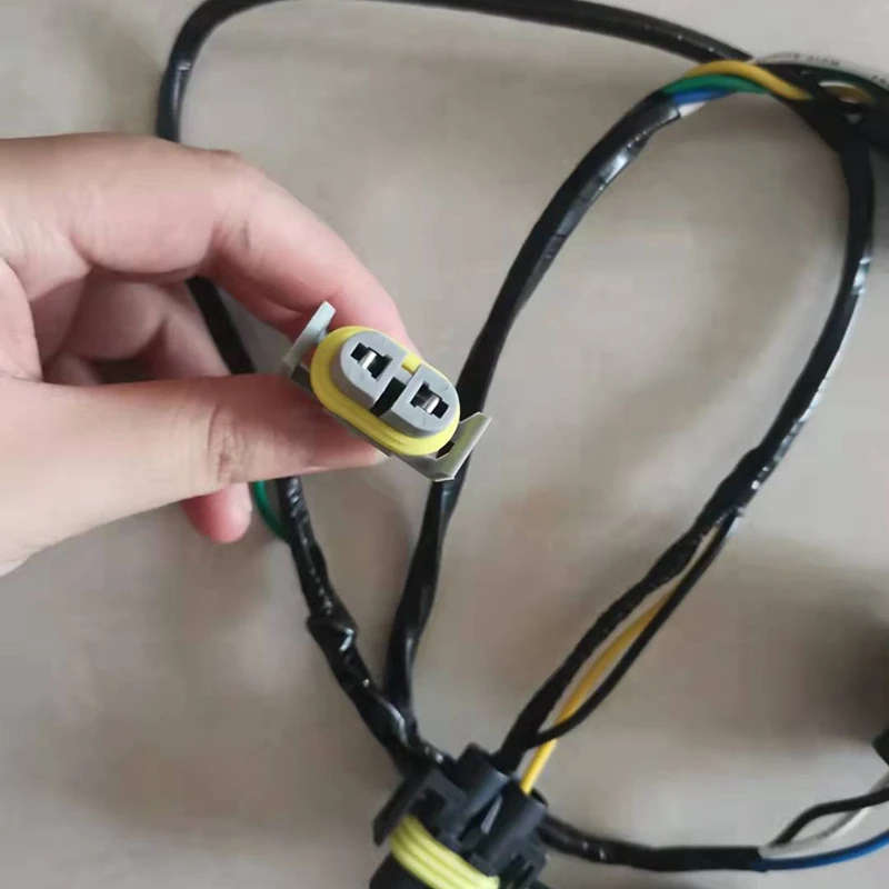 15930264 645-539 645539 Headlight Wiring Harness Connector for 2008-2012 Chevy Malibu