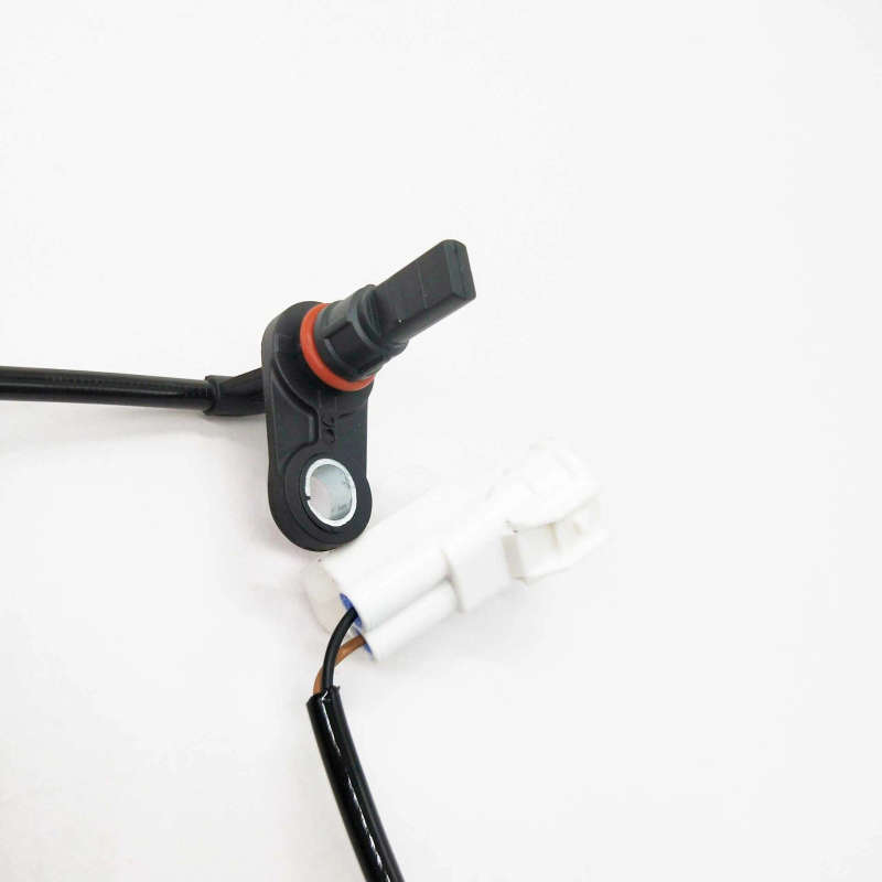 2pcs Front Left/Right ABS Sensor Wheel Speed Sensor for TOYOTA HILUX VIGO 2016