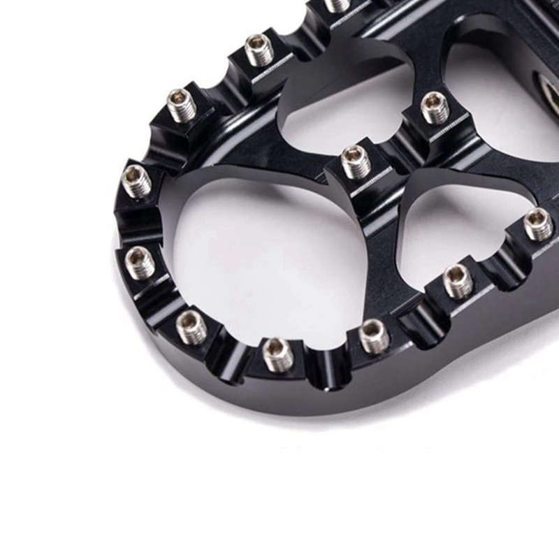 MX Foot Pegs Motorcycle WideFat Footpegs Bobber 360 Roating Rear Footrests for Dyna Fatboy