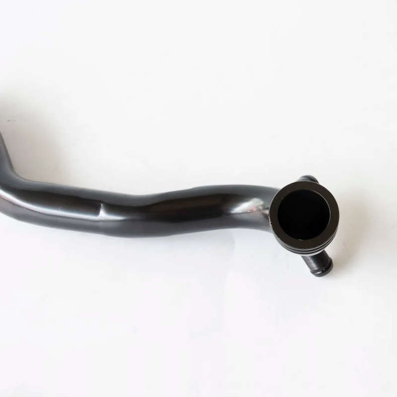 1341G8 Auto Water Hose 9649209180 For Peugeot 307 308 408 Citroen 2.0 Water Pump Pipe