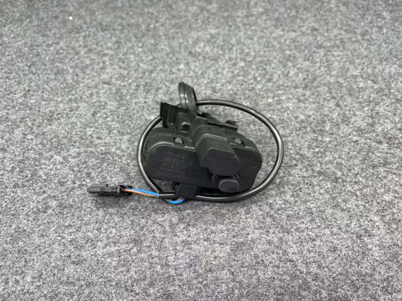 Fuel Tank Door Lock Motor Actuator Control Unit For VW Golf Variant MK6 Scirocco Tiguan Golf MK6
