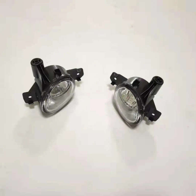 The front fog lamp suitable for BMW x1x3x5e81e82 63177184317 63177184318 prompt lamp