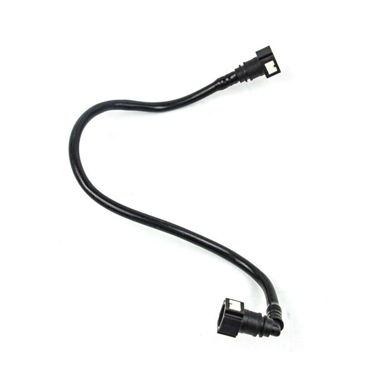 Fuel Supply Pipe Short 15732C For Auto Dongfeng Citroen R33 New Elysee 16V