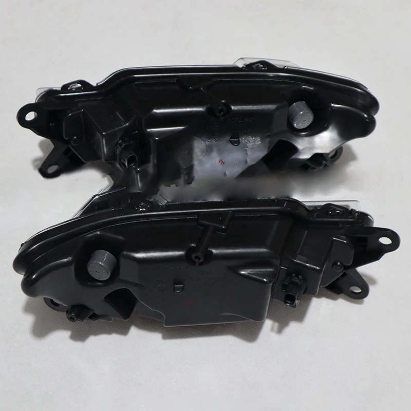 Car Front LED Daytime Running Light DRL Signal Light for Mercedes W212 E300 E350 E500 E550
