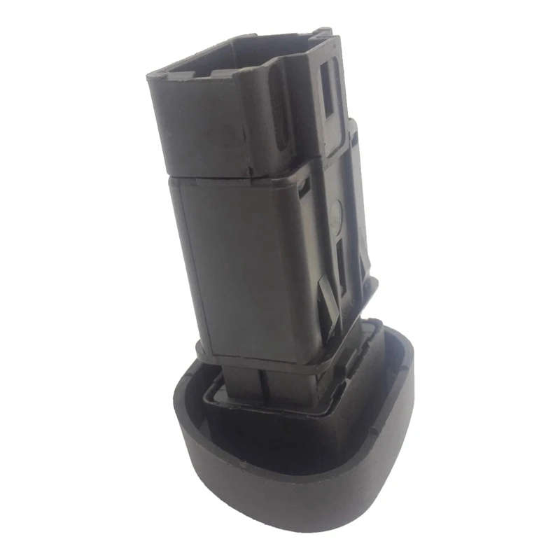 7700421820 for Renault Megane I Classic Clio II Hazard Warning Light Switch Button