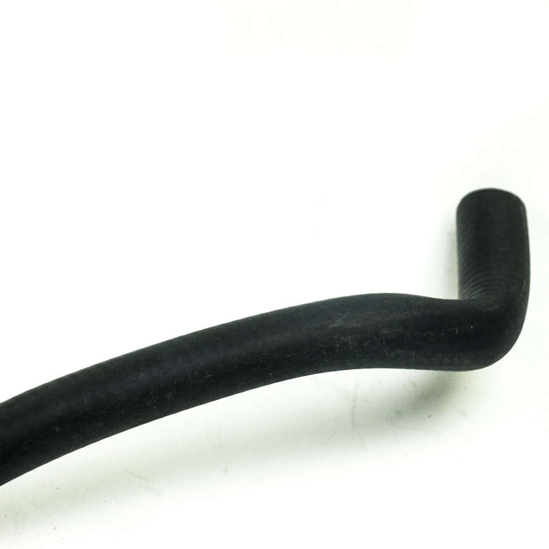 Engine Radiator Water Pipe 1307VK For Dongfeng Peugeot 307 Sega 308 Triumph 408 Citroen C4