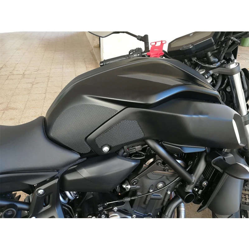 Motorcycle Tank Traction Pad Grips Rubber Gas Tank Decals Knee Protector for Yamaha MT-07 FZ-07 FZ07