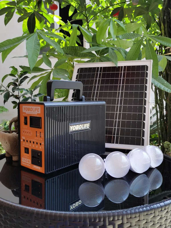 Solar Generator 150W Power Station Portable System LifePO4 Battery 220V Plug + 2X 18V 28W SolarPanel