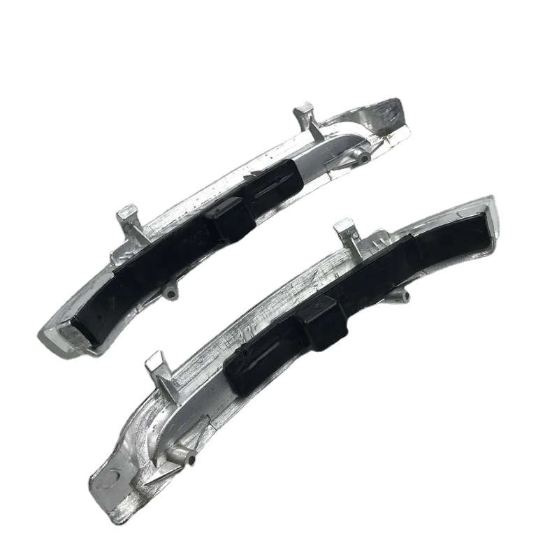 Car Rearview Mirror LED Side Turn Signals Light Side Wing Repeater Indicator Lamp For Skoda