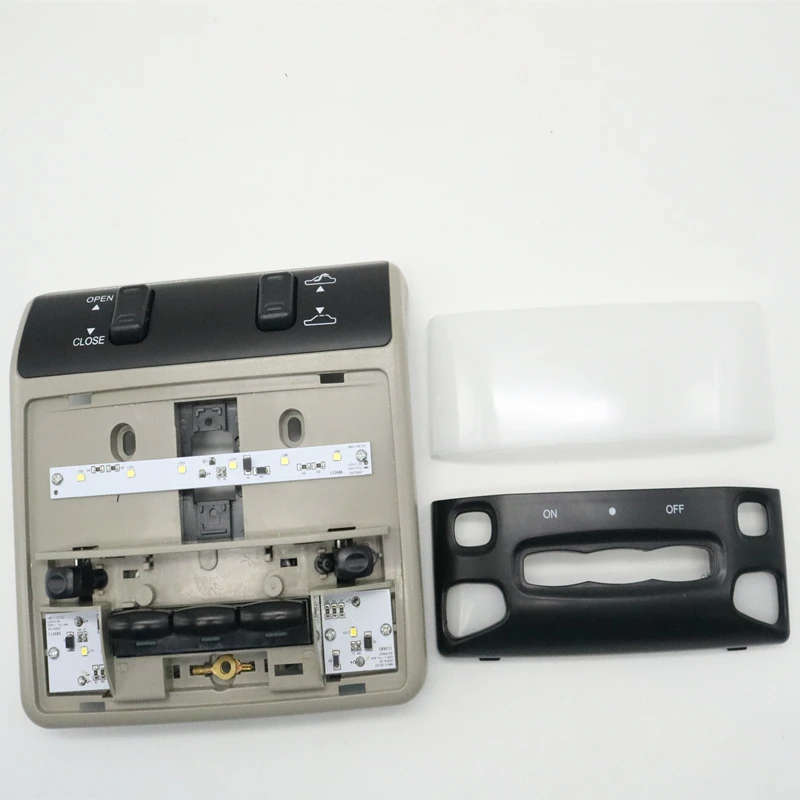For Mitsubishi Delica L400 Car Dome Reading Light Lamp Overhead Lights with Sunroof Switch