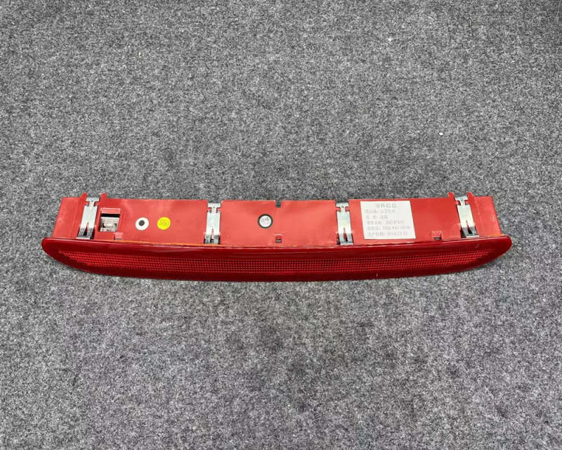 Red Brake High Mount Third Brake Stop Light Lamp For VW GTI Rabbit/Jetta/Passat/Tiguan