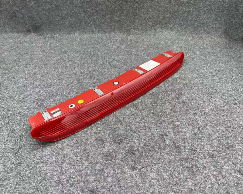 Red Brake High Mount Third Brake Stop Light Lamp For VW GTI Rabbit/Jetta/Passat/Tiguan