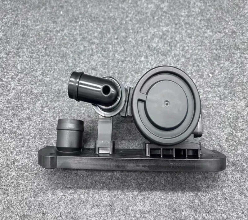 New Crankcase Breather Hose Pressure Regulator Valve For VW Golf Jetta Passat A3 A4 A6 Quattro