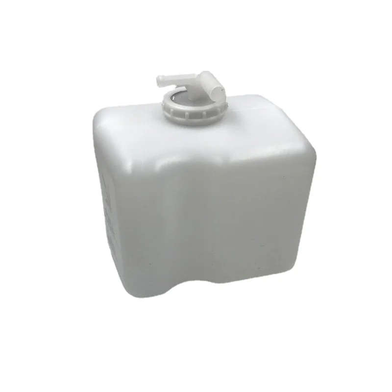 Car Engine Coolant Reservoir Expansion Tank For Mitsubishi Pajero Montero MK2 V31 V32 V33 V43