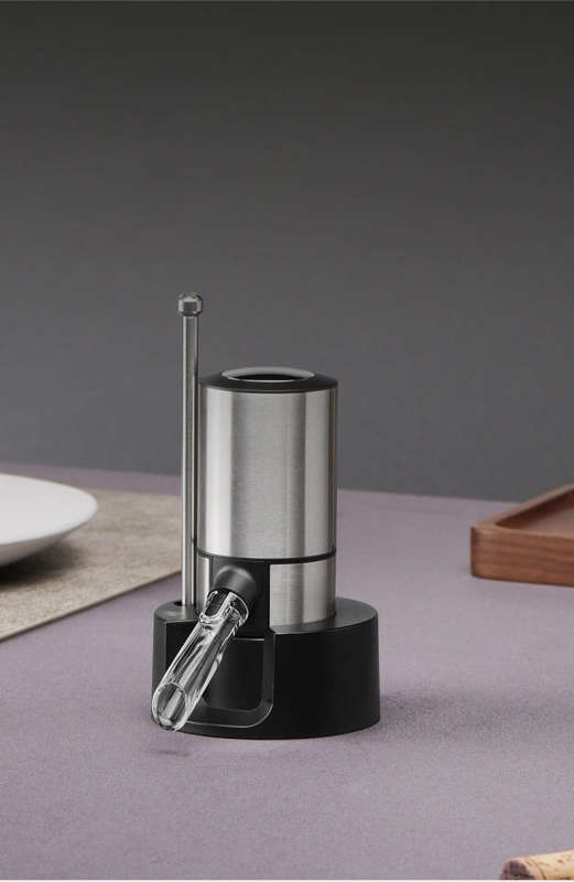 Electric wine Aerator