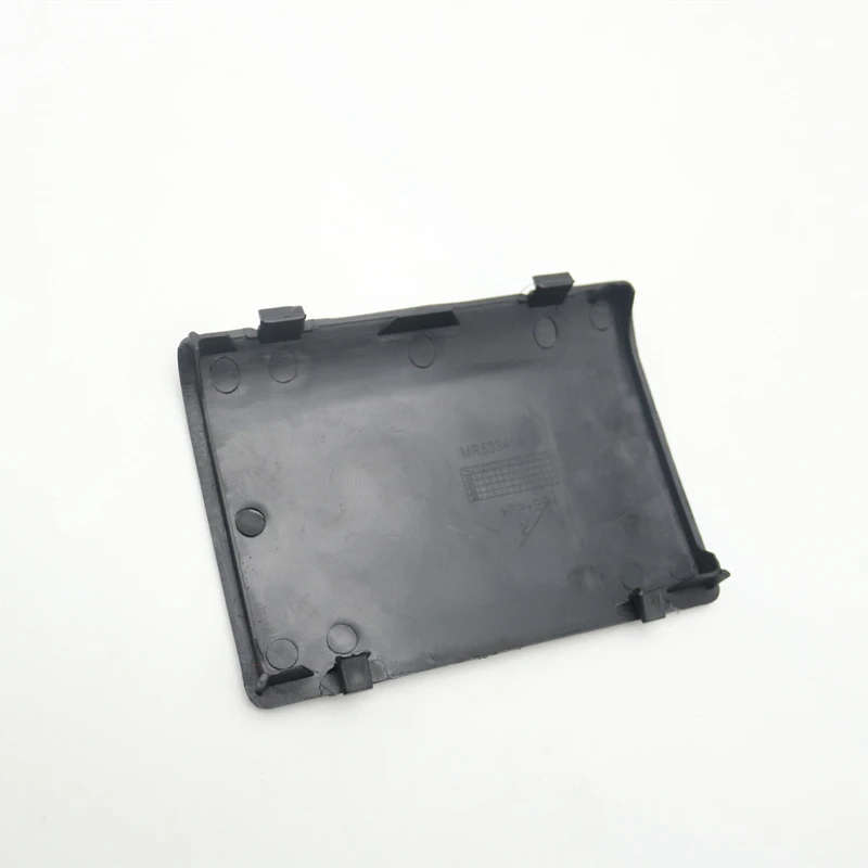 Rear Bumper Tail Cap Tow Eye Hook Cover For Mitsubishi Pajero Mini Pinin/Shogun Pinin/Montero iO