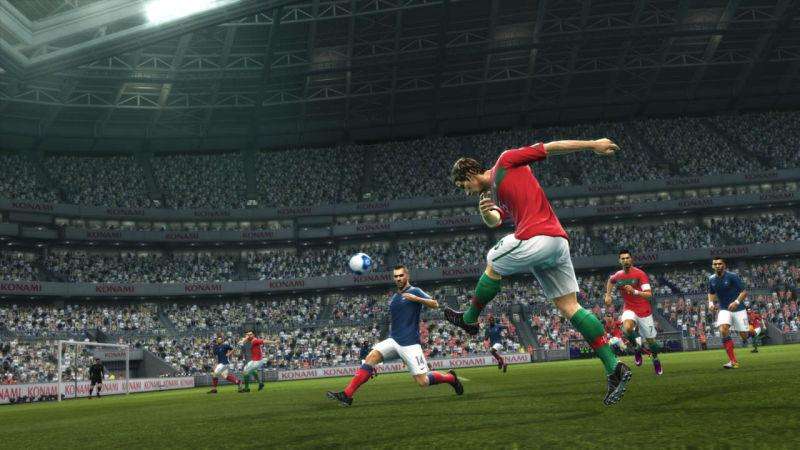 PES 2010: Pro Evolution Soccer - Platinum (PlayStation 2)