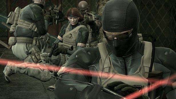Metal Gear Solid 4: Guns of the Patriots - Platinum (PlayStation 3)