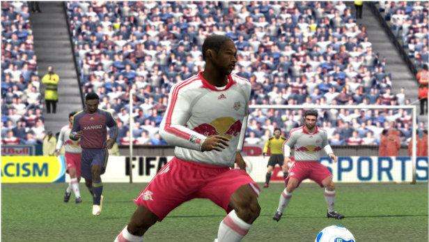 FIFA Soccer 08 - Platinum (PlayStation 2)