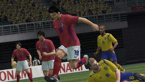Pro Evolution Soccer 6 (PlayStation 2)