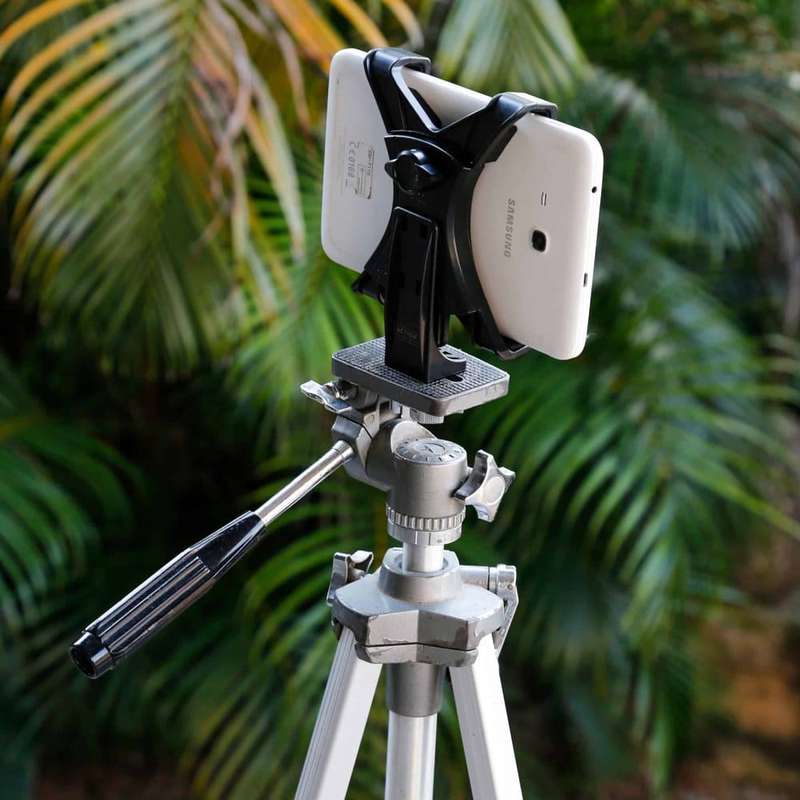 Action Mounts iPad/Samsung tablet video universal tripod mount + adapter