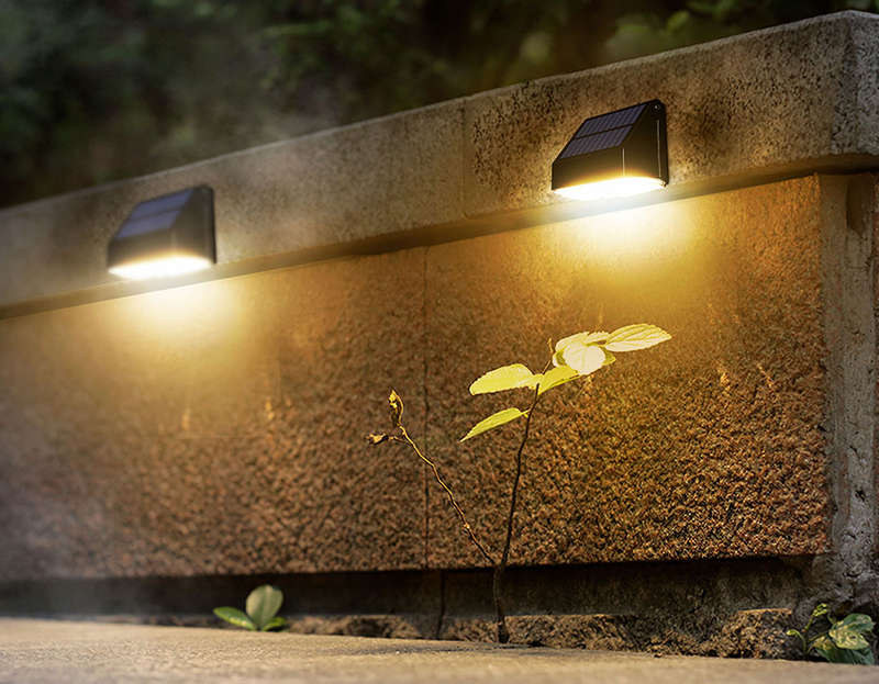 Solar Wall Light
