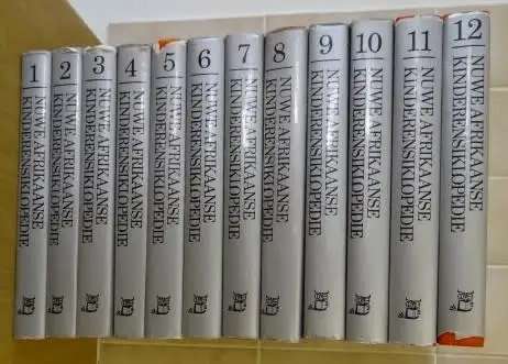 AFR KINDERENSIKLOPEDIE STEL 10BKS ZOOP SECONDHAND - ALBERTYN,CF