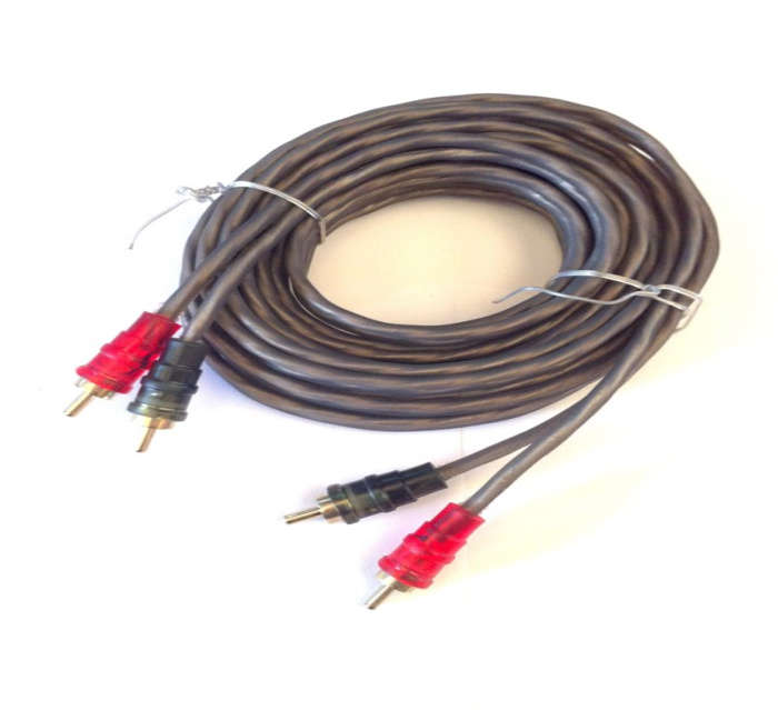 R to 2R high performance car audio RCA cable - 5m