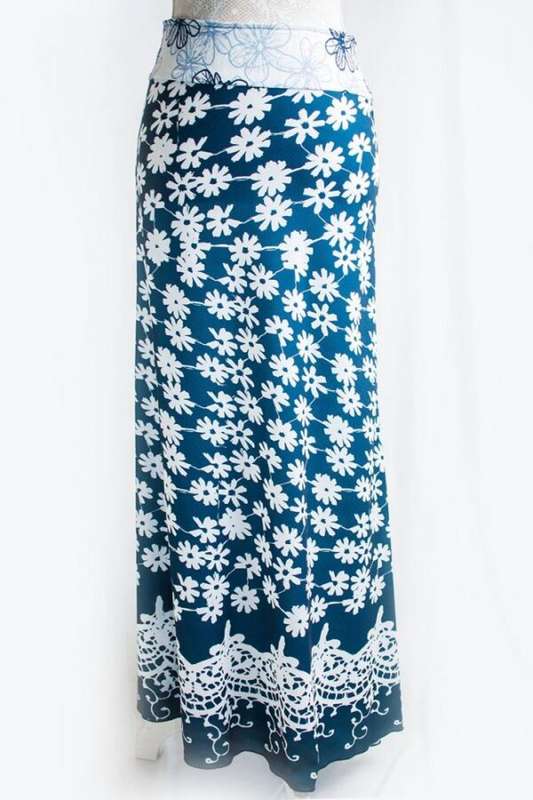 Daisy pattern skirt