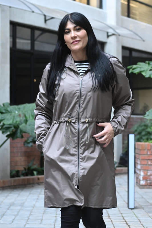 Cappuccino Pull-in waist Raincoat