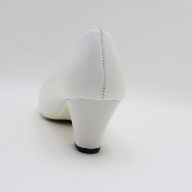 Court Shoe Block Heel -Size 3 4 6 7 8 left