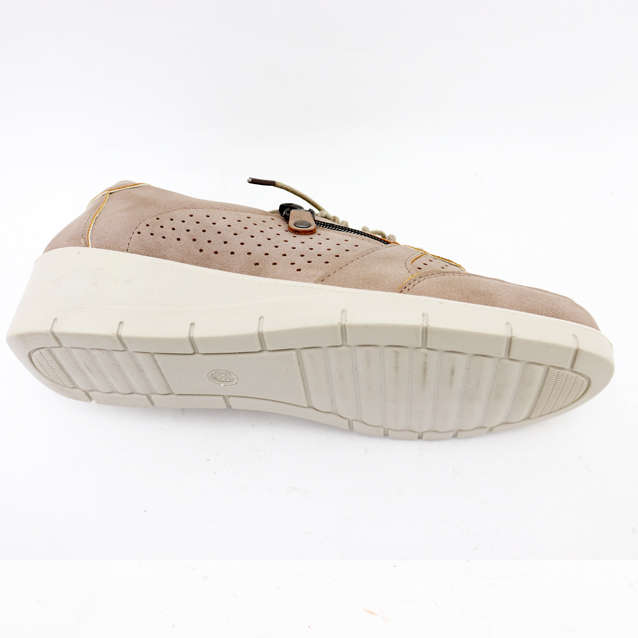 Women Comfort Shoe  - Size  5 6 7 left