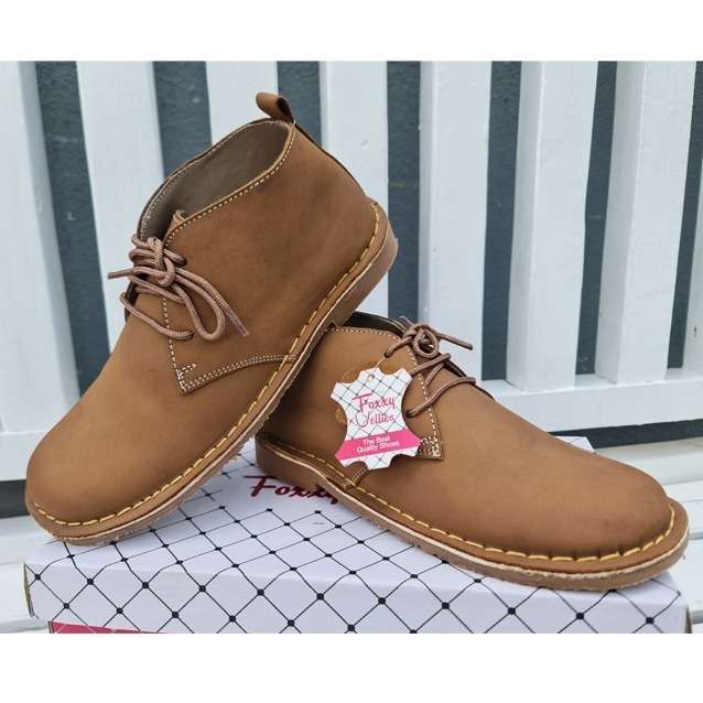 Foxxy Vellie / Nubuck - Size 4 5 6 7 8 left