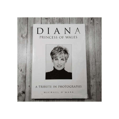 Diana, Princess of Wales 1961-97 - A Tribute in Photographs Hardcover
