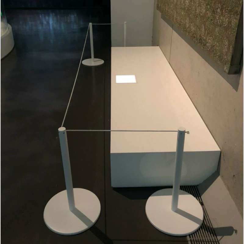 White Stylish Low Profile Museum Stanchion