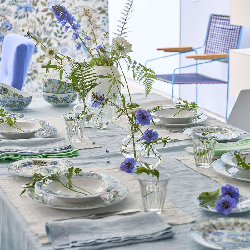 Porcelaine De Chine Dinner Plates, Set Of 4