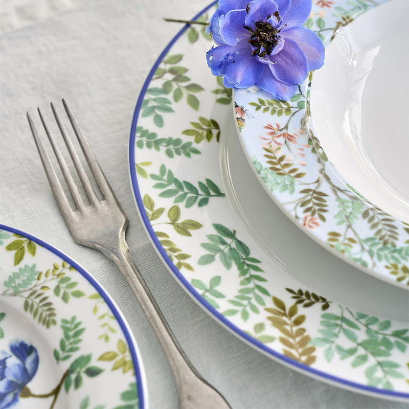 Porcelaine De Chine Dinner Plates, Set Of 4