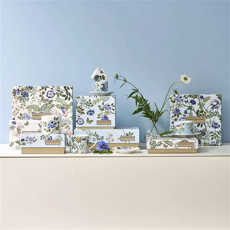 Porcelaine De Chine Teacup & Saucer, Set Of 2