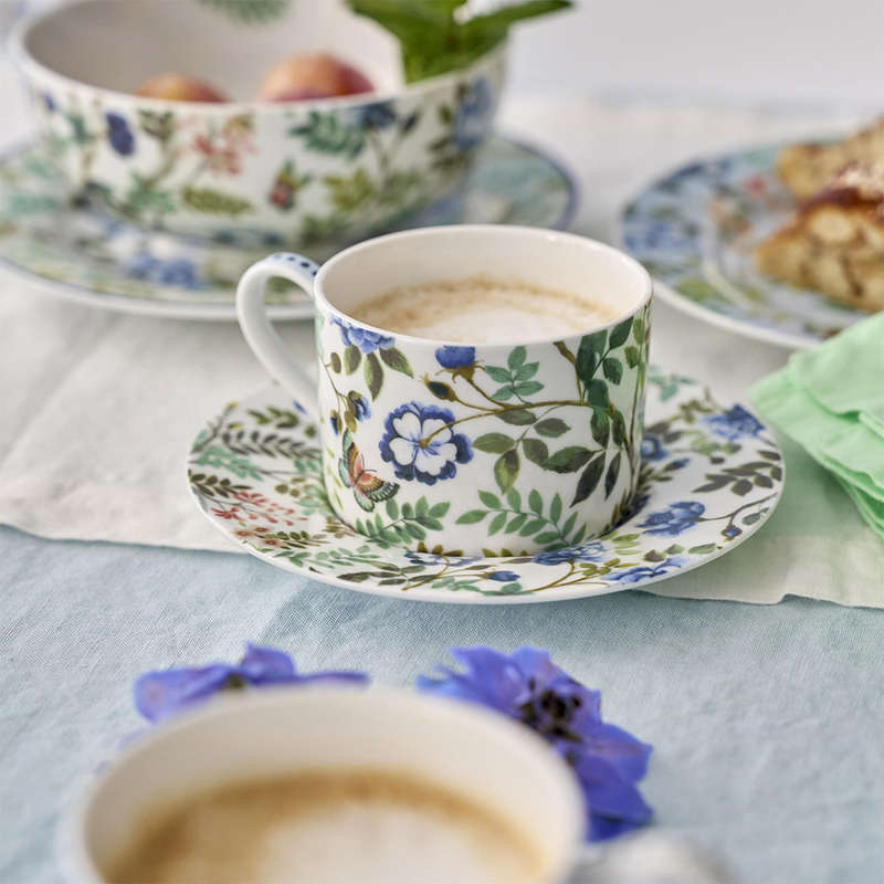Porcelaine De Chine Teacup & Saucer, Set Of 2