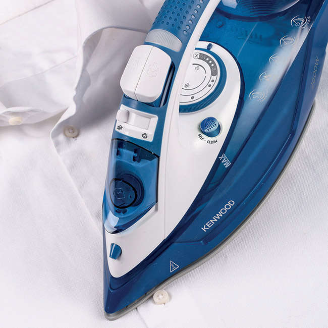 Steam Iron With Auto Shut-Off, STP75