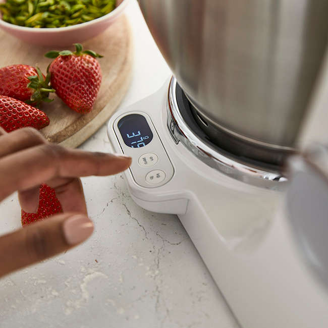 Titanium Chef Baker XL White Stand Mixer, 7L, KVL65.001WH