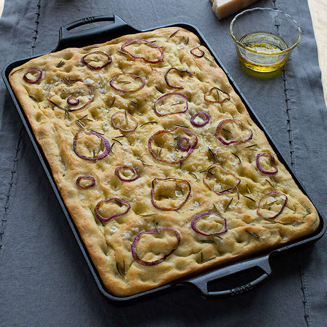 Seasoned Cast Iron Baking Pan, 39cm