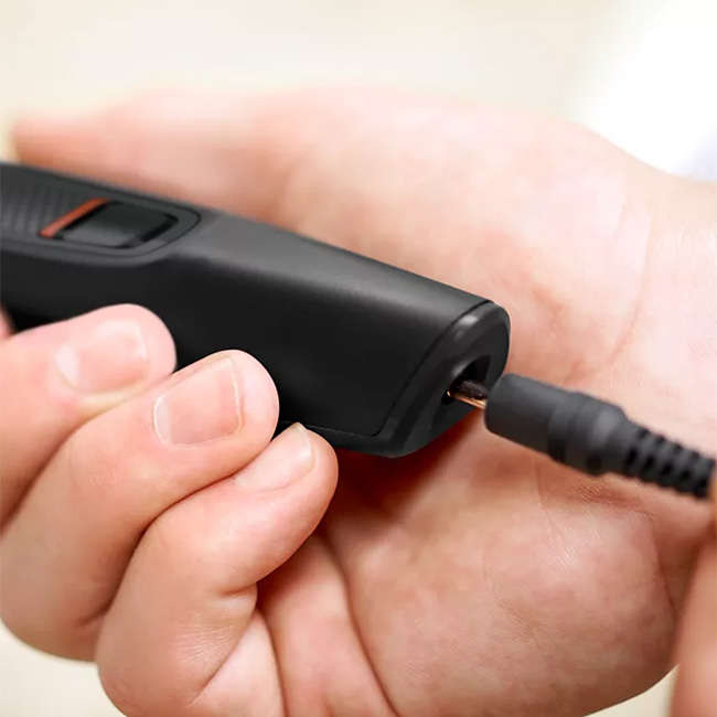 Series 3000 6-In-1 MultiGroom Face Trimmer