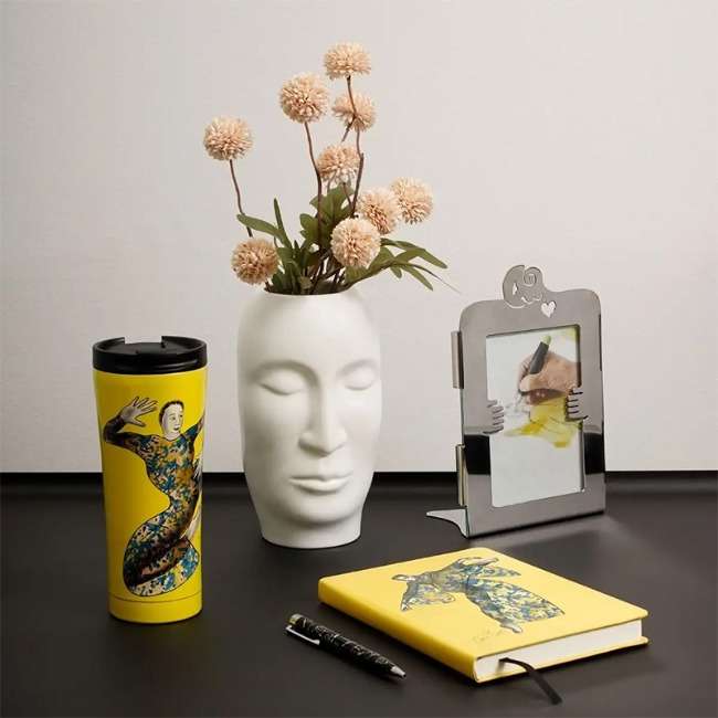 Vase, Enigma Satin