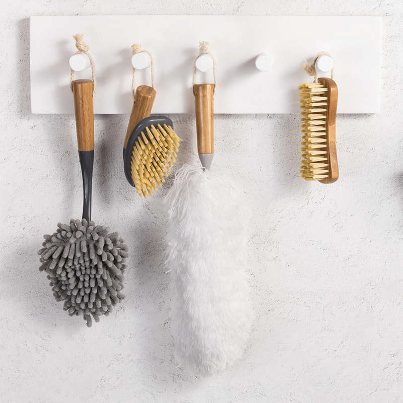 Bamboo Handle Scrubbing Brush